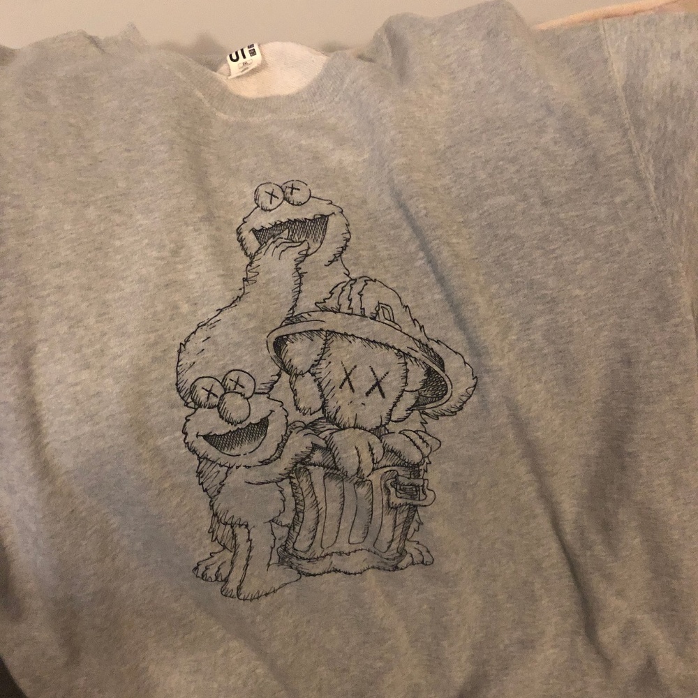 KAWS - UNIGLO - SESAME STREET